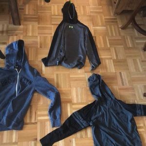 3 brand new sweatshirts men’s small for 30$